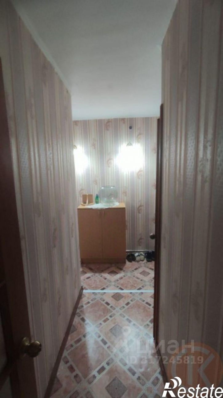 2-комн квартира мкр 8, 2,  д. 2