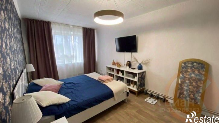 3-комн квартира улица Иванищева, 15,  д. 15