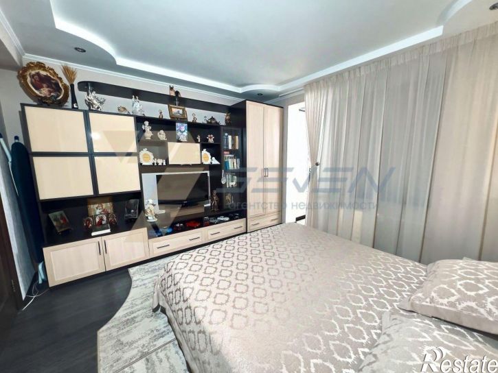 3-комн квартира проспект Генерала Острякова, 176,  д. 176