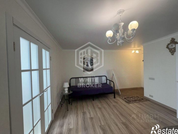 2-комн квартира ул Риекская, 8,  д. 8