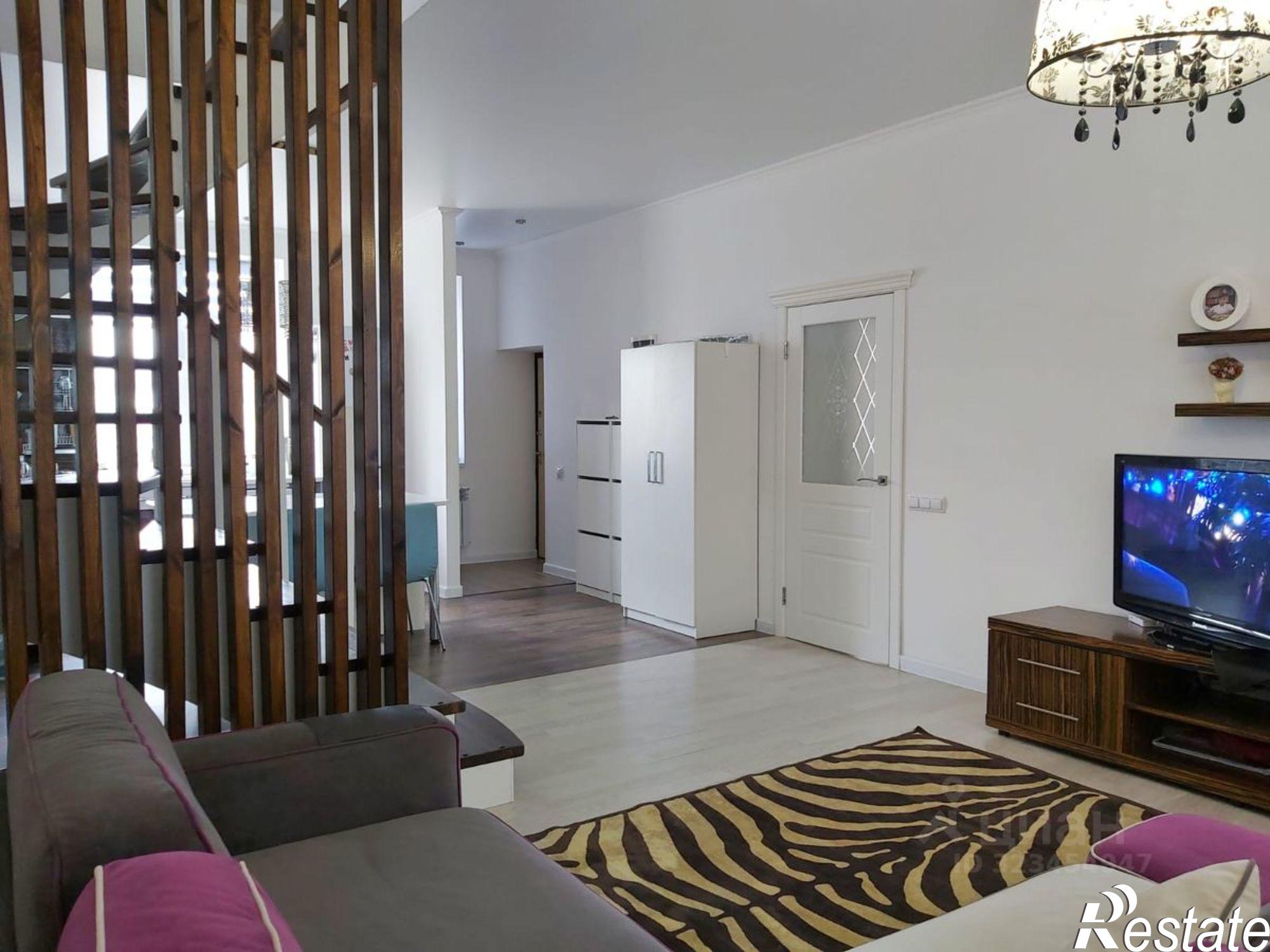 Сдать дачу, дом, коттедж за 90 000 рублей на Апрельская улица