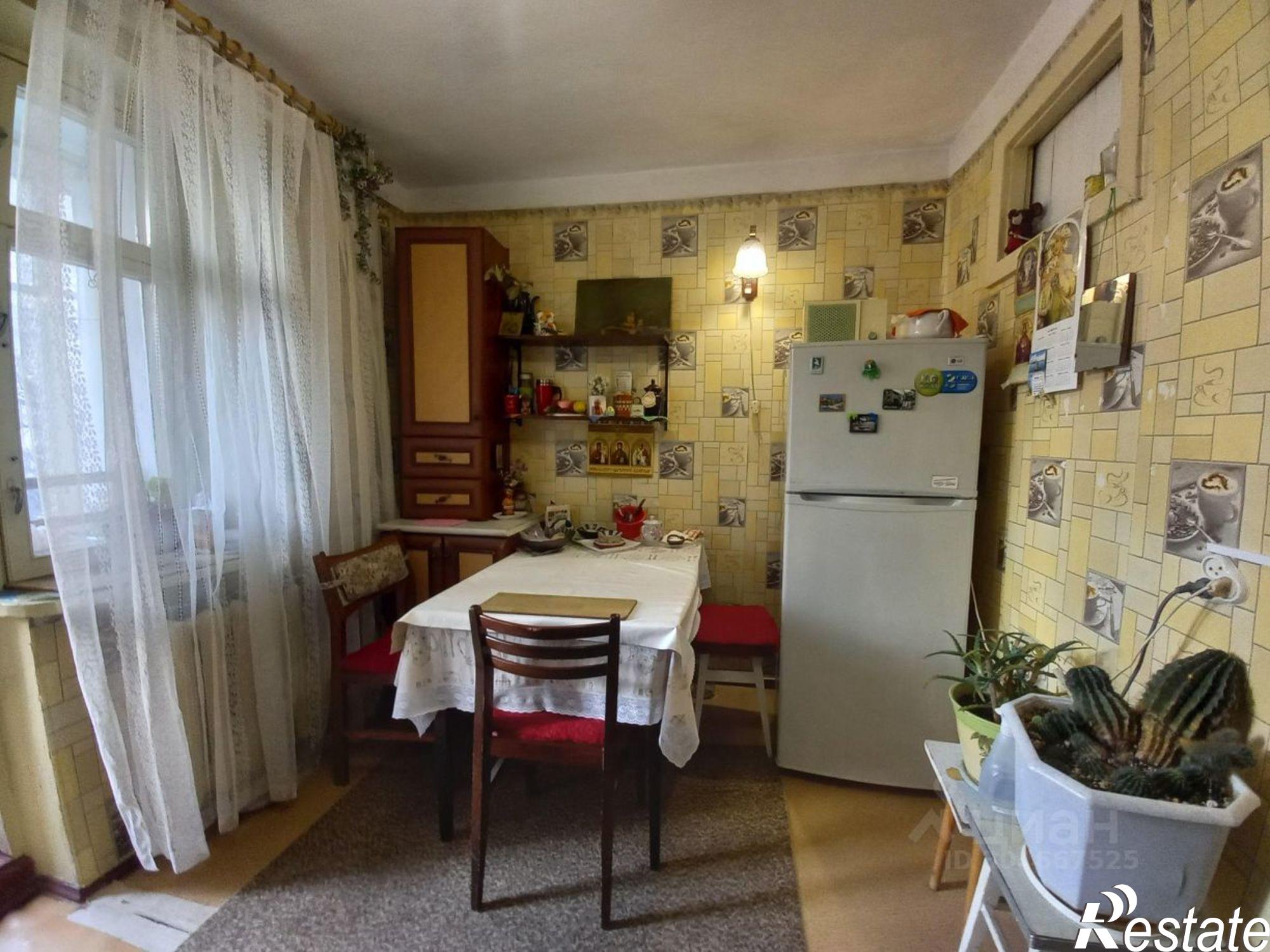 Сдать комнату за 12 000 рублей на проспект Генерала Острякова, 171