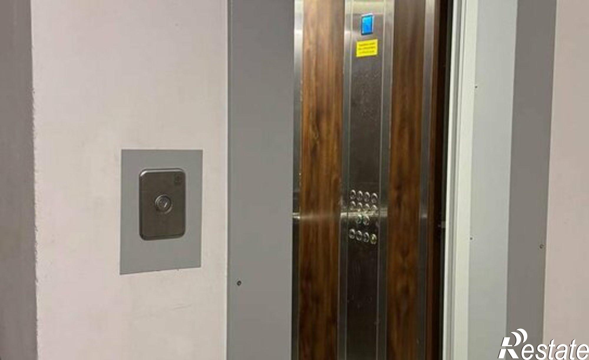 Купить квартиру за 3 600 000 рублей на Керчь, Индустриальное шоссе