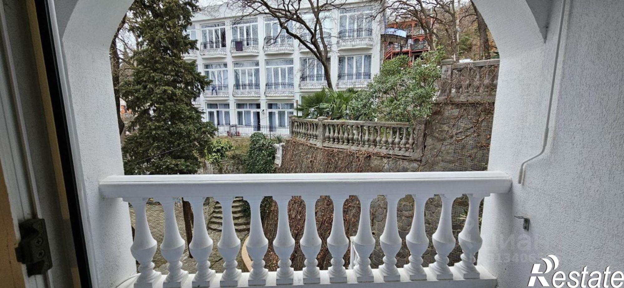 Купить квартиру за 12 500 000 рублей на Алупка, шоссе Свободы, 2