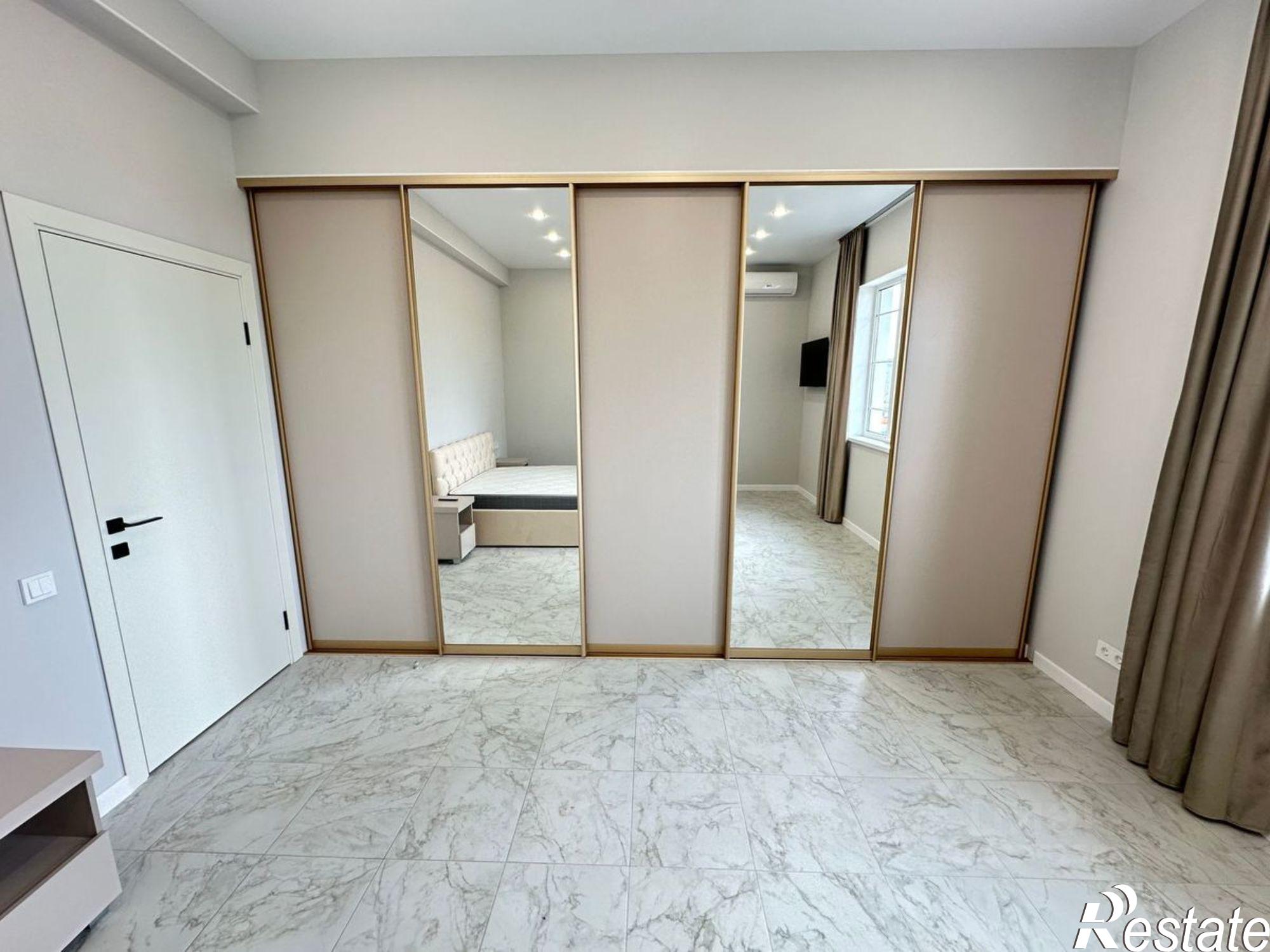 Сдать дачу, дом, коттедж за 150 000 рублей на Симферопольский район