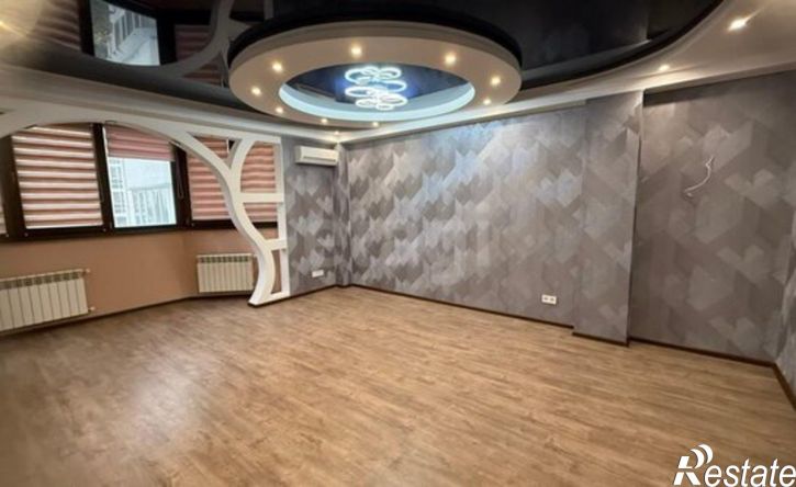 2-комн квартира улица Хрусталёва, 167В,  д. 167В