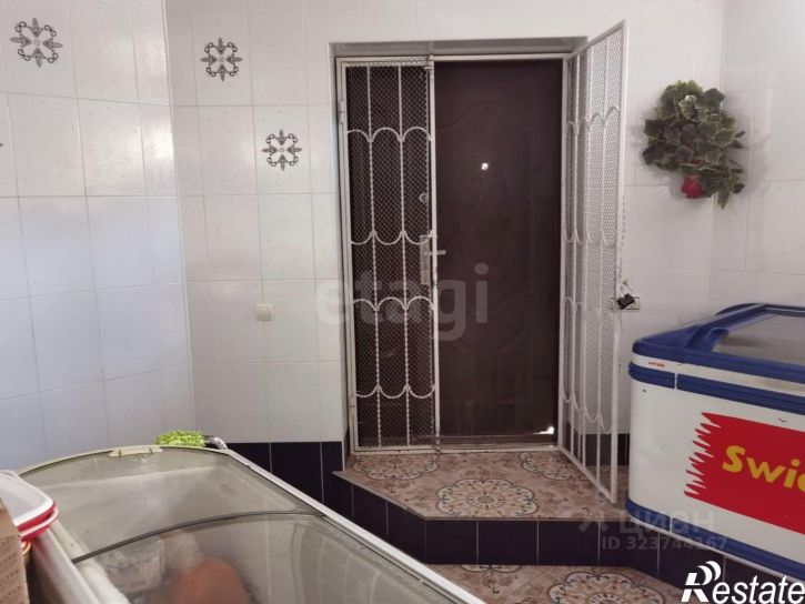 Помещение свободного назначения улица Кирова, 81,  д. 81