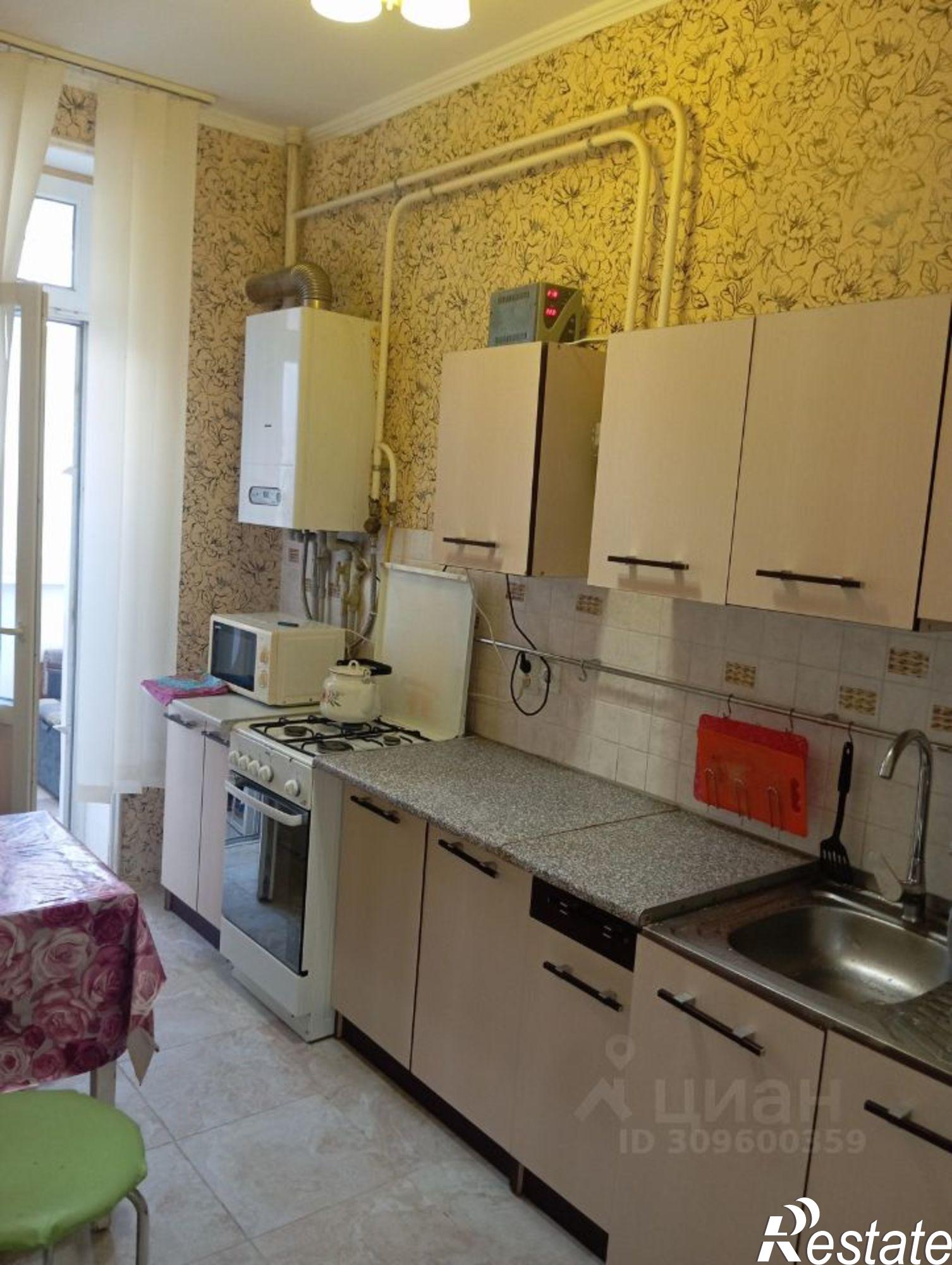 Сдать квартиру за 25 000 рублей на улица Челнокова, 12/3