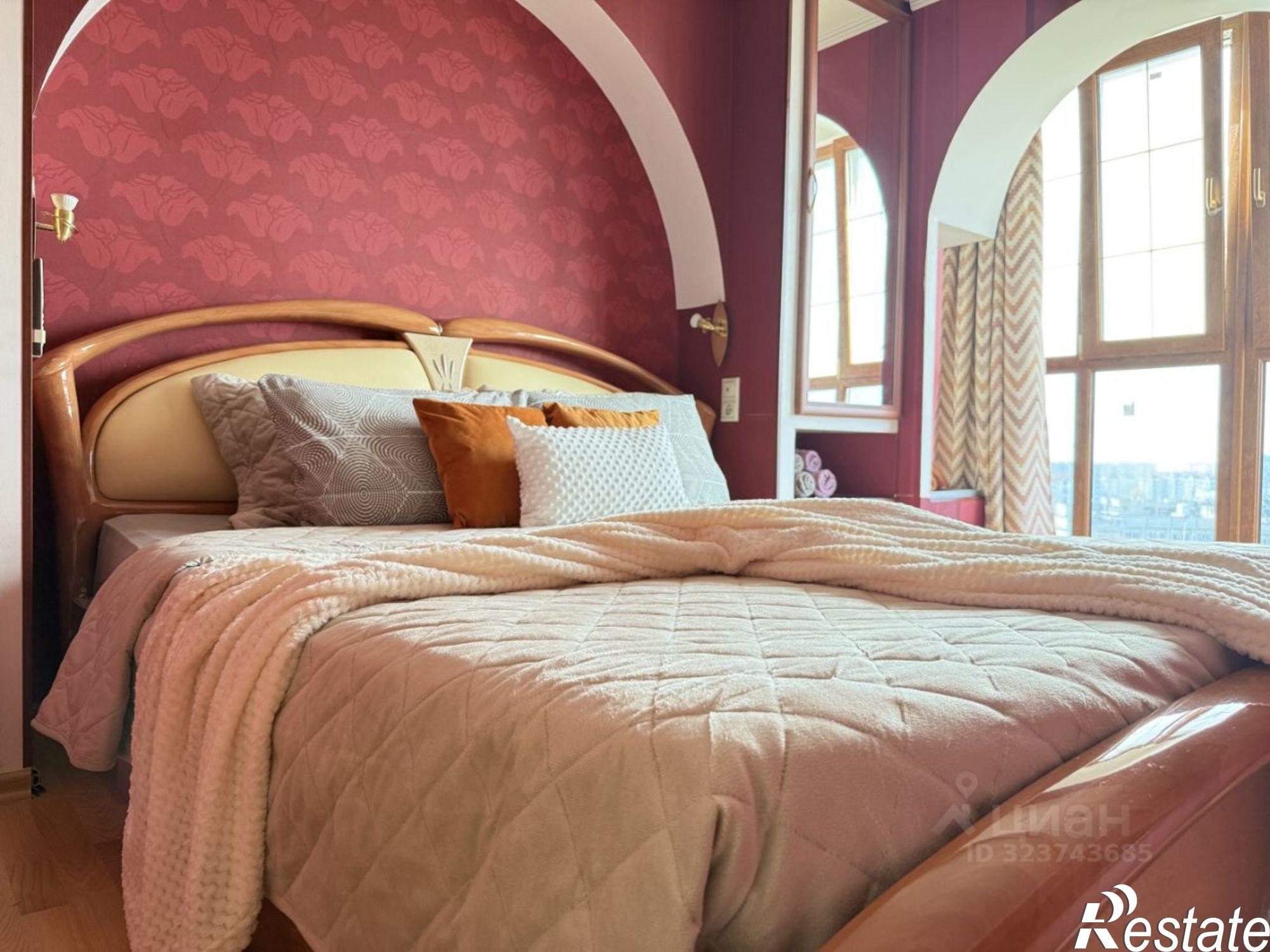 Сдать квартиру за 65 000 рублей на пр-кт Октябрьской революции, 32