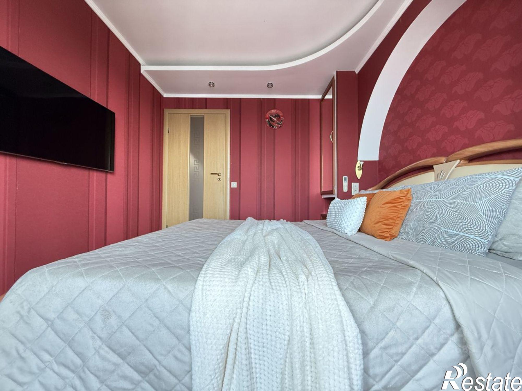 Сдать квартиру за 65 000 рублей на пр-кт Октябрьской революции, 32