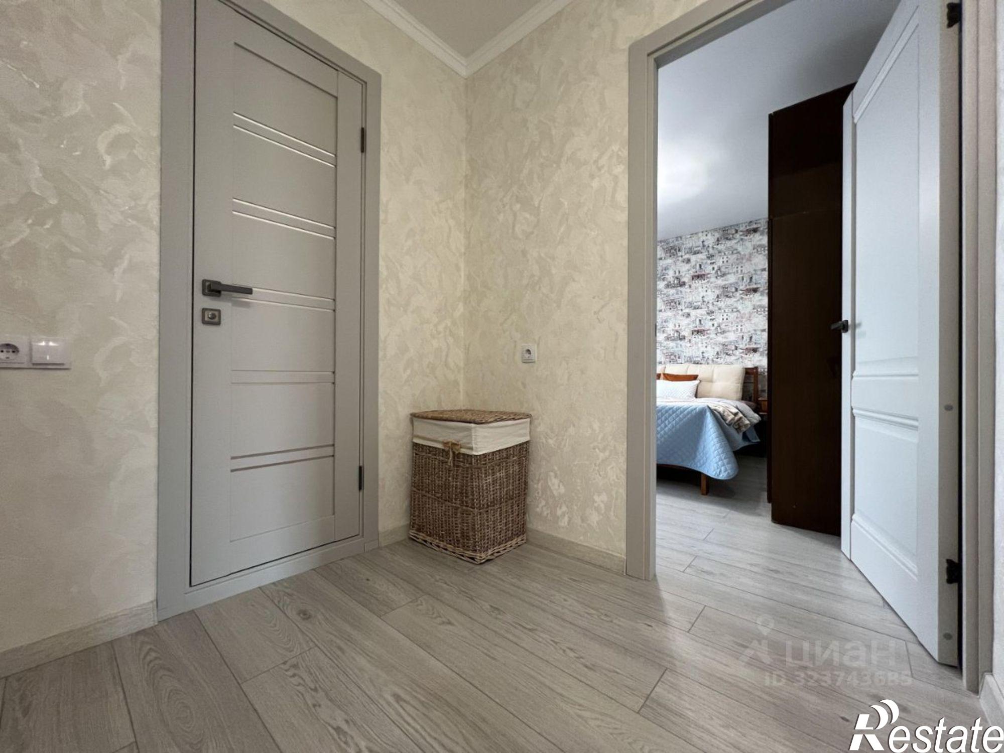 Сдать квартиру за 65 000 рублей на пр-кт Октябрьской революции, 32