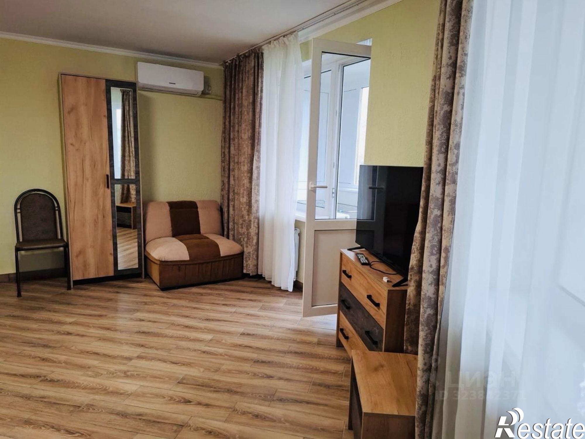 Сдать квартиру за 42 000 рублей на проспект Октябрьской Революции, 57