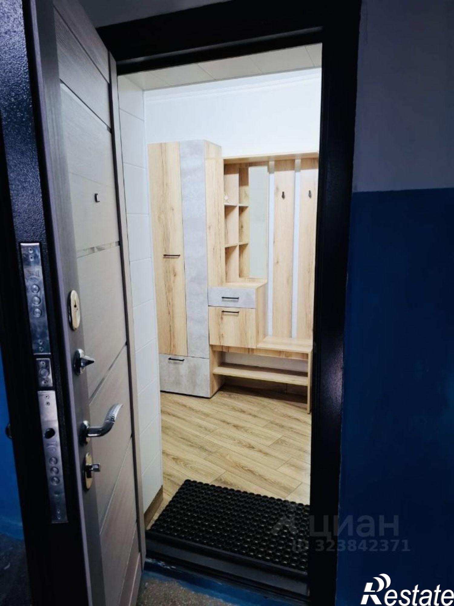 Сдать квартиру за 42 000 рублей на проспект Октябрьской Революции, 57