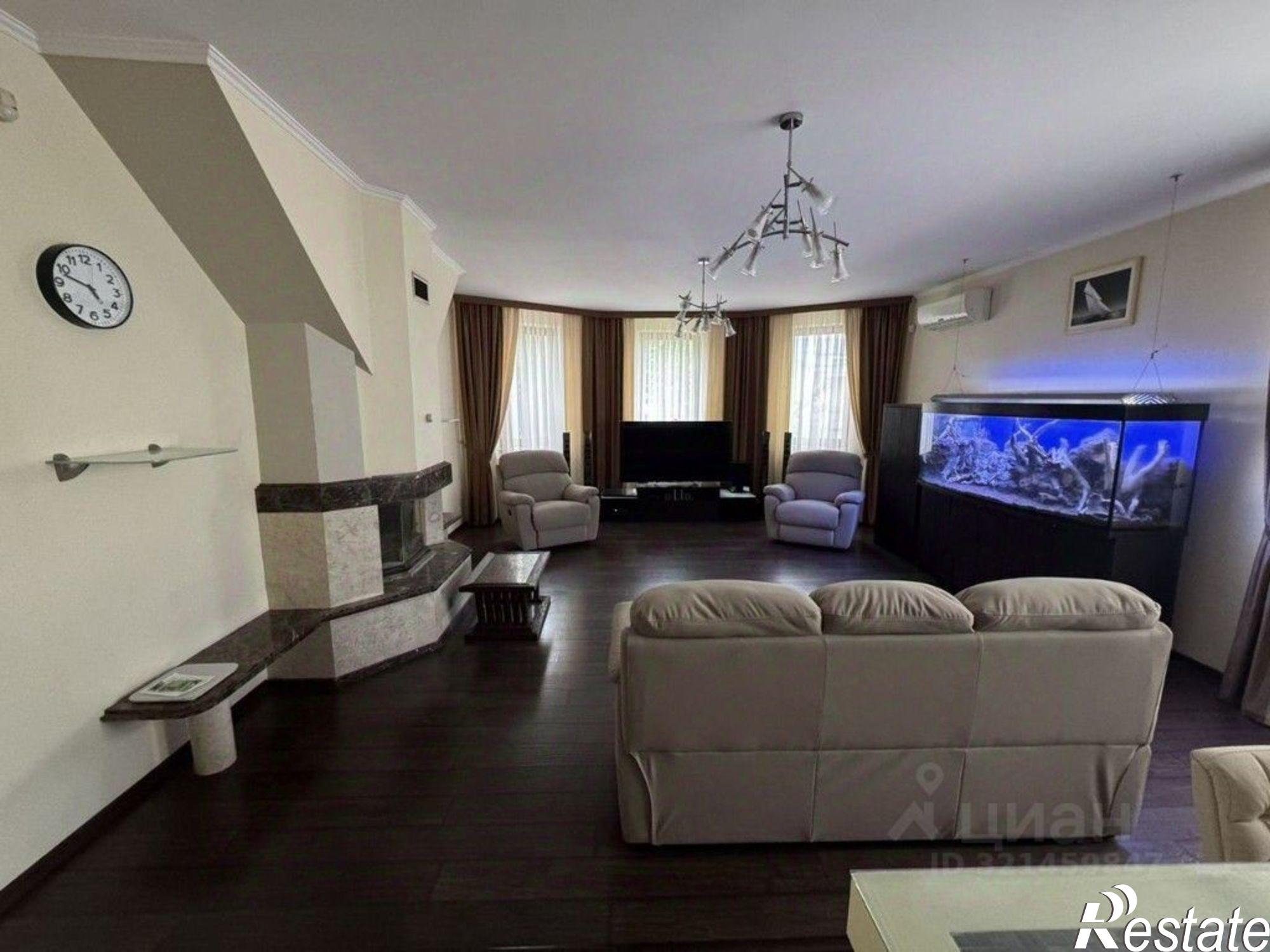 Сдать дачу, дом, коттедж за 280 000 рублей на ул Феодосийская, 36