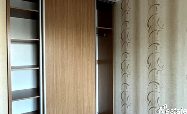 2-комн квартира Строительная улица, 13,  д. 13