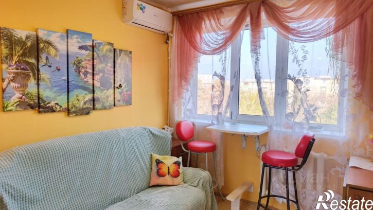 Комната улица Маршала Блюхера, 11,  д. 11