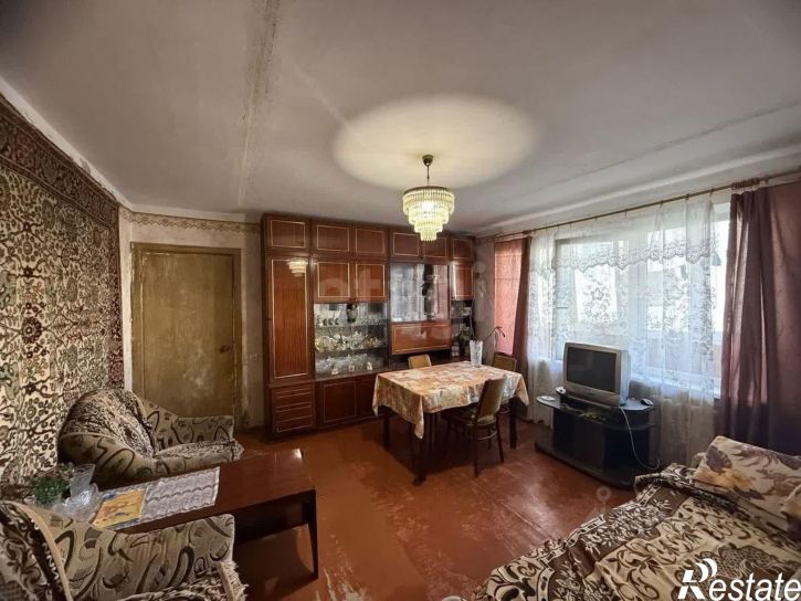 4-комн квартира проспект Октябрьской Революции, 52А,  д. 52А