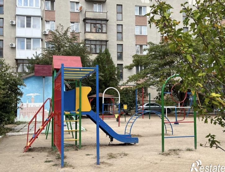 3-комн квартира ул Салгирная, 15,  д. 15