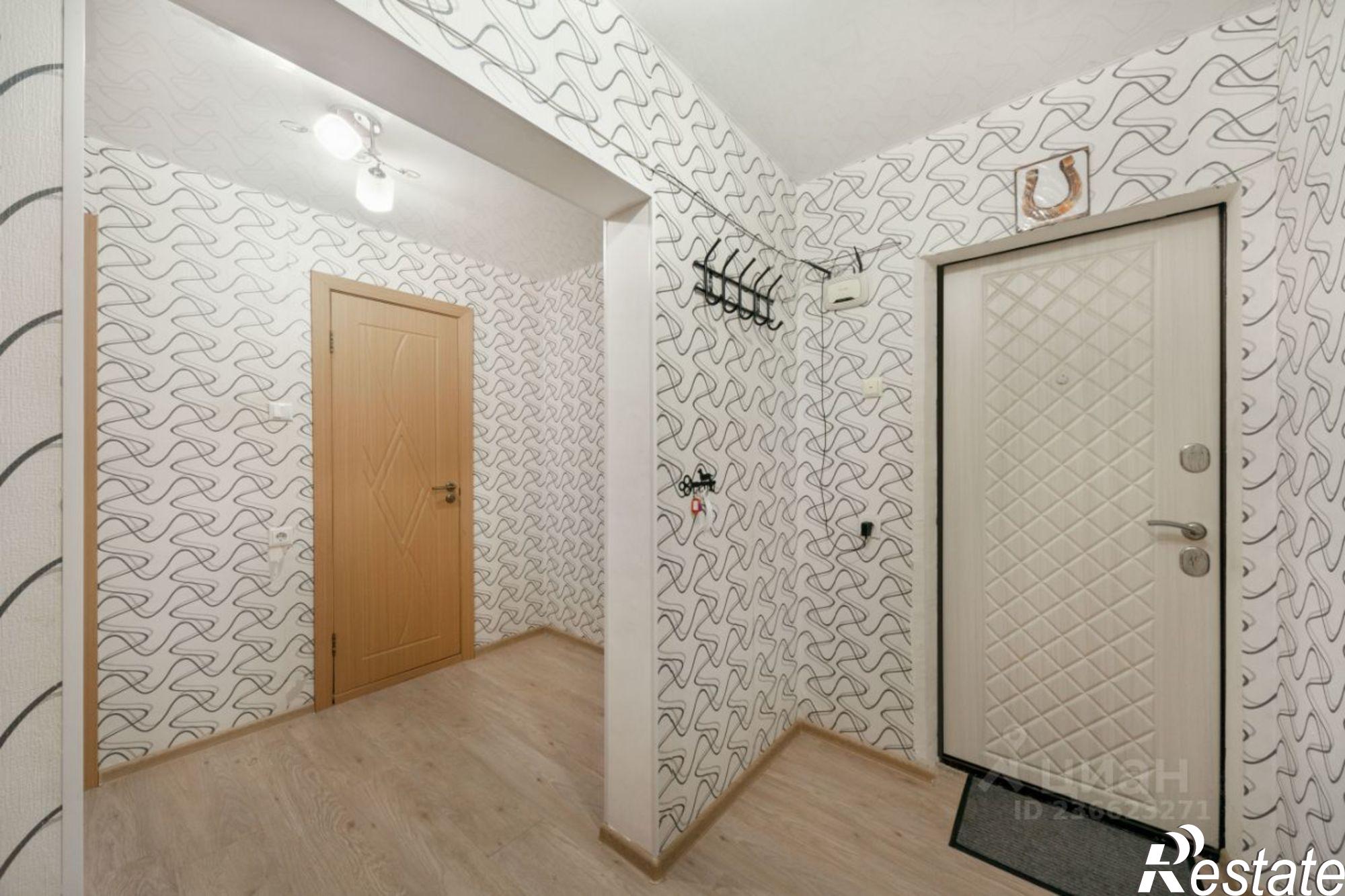 Сдать квартиру за 45 000 рублей на Античный проспект, 11А