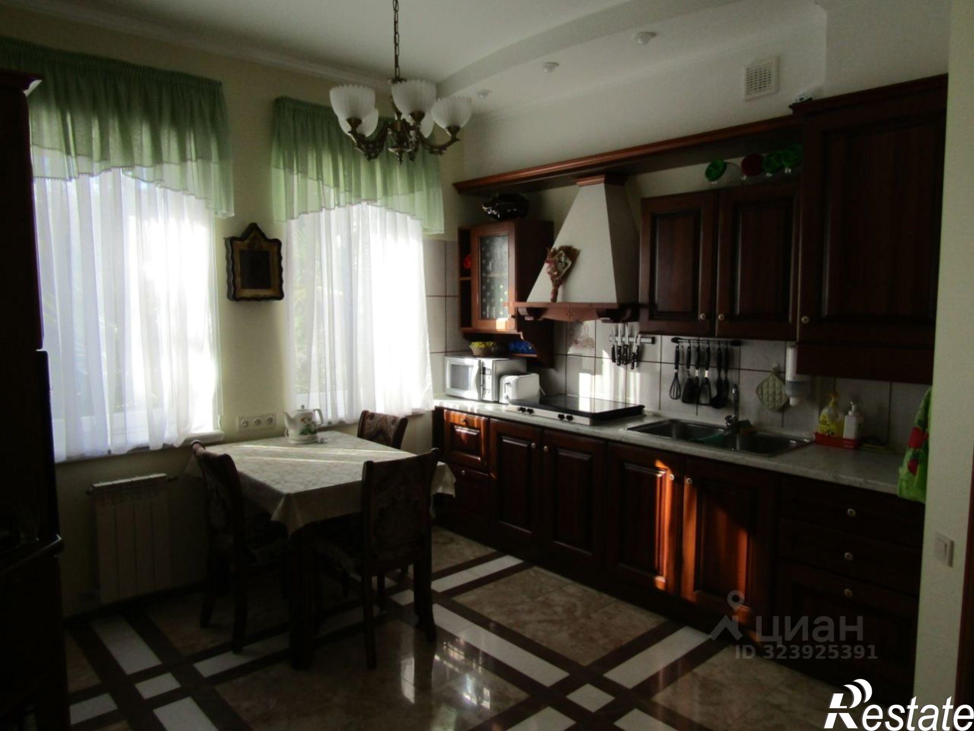 Купить дачу, дом, коттедж за 130 000 000 рублей на Виноградная улица, 24А