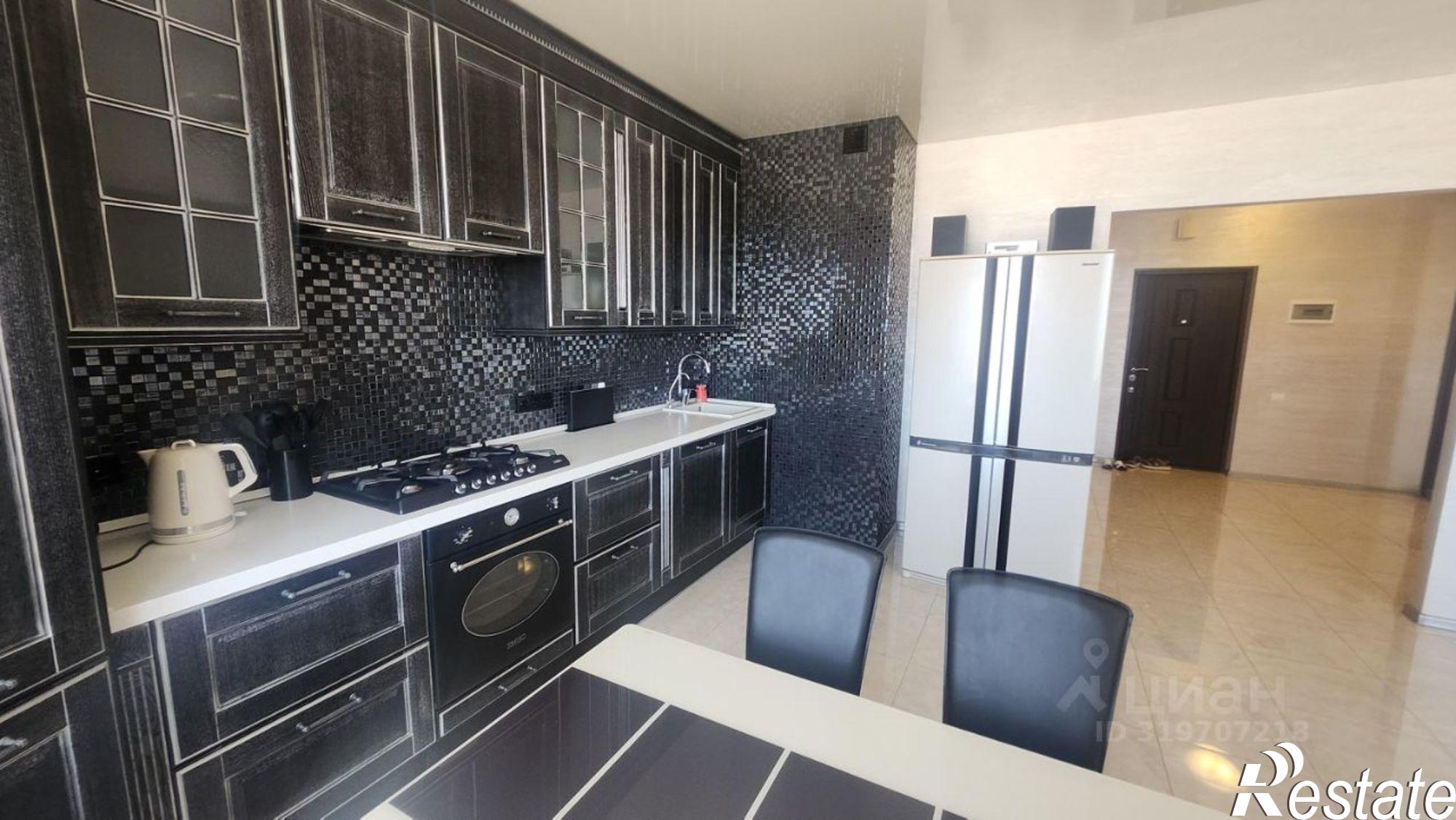 Купить квартиру за 28 000 000 рублей на ул Пожарова, 20/2