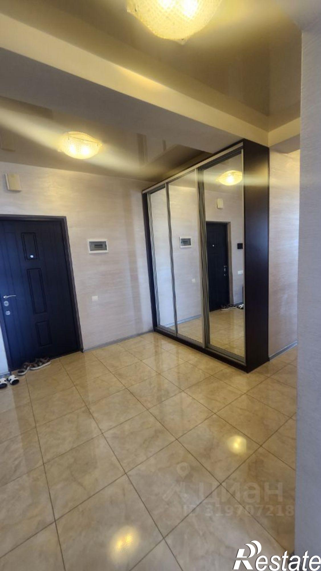 Купить квартиру за 28 000 000 рублей на ул Пожарова, 20/2