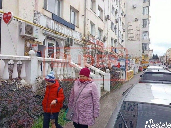 Торговое помещение проспект Октябрьской Революции, 42,  д. 42