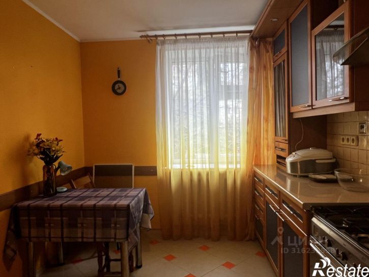 3-комн квартира улица Галины Прокопенко, 50,  д. 50