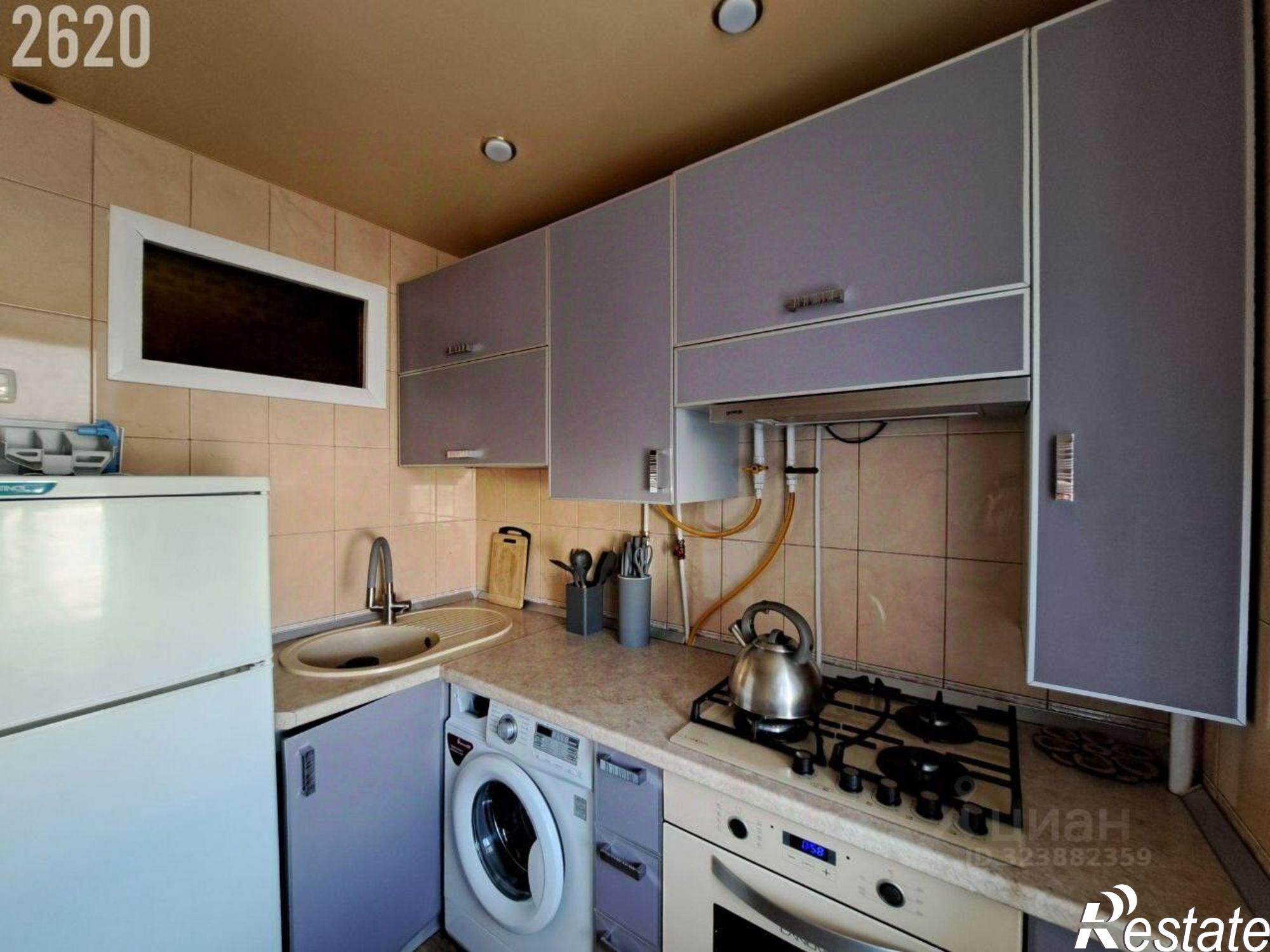 Сдать квартиру за 35 000 000 рублей на пр-кт Генерала Острякова, 29