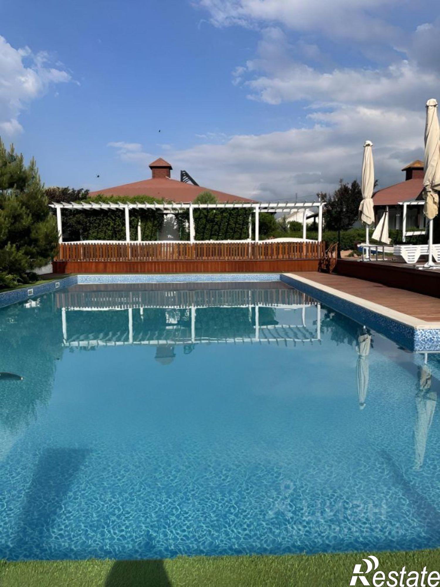 Купить дачу, дом, коттедж за 210 000 000 рублей на Ленинский район