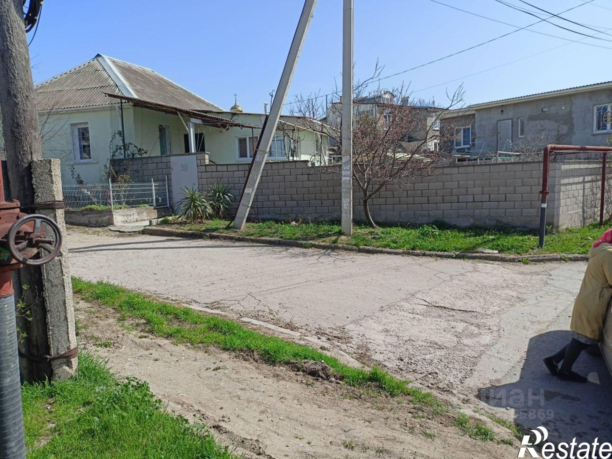 Купить дачу, дом, коттедж за 11 000 000 рублей на ул Днепровская, 37