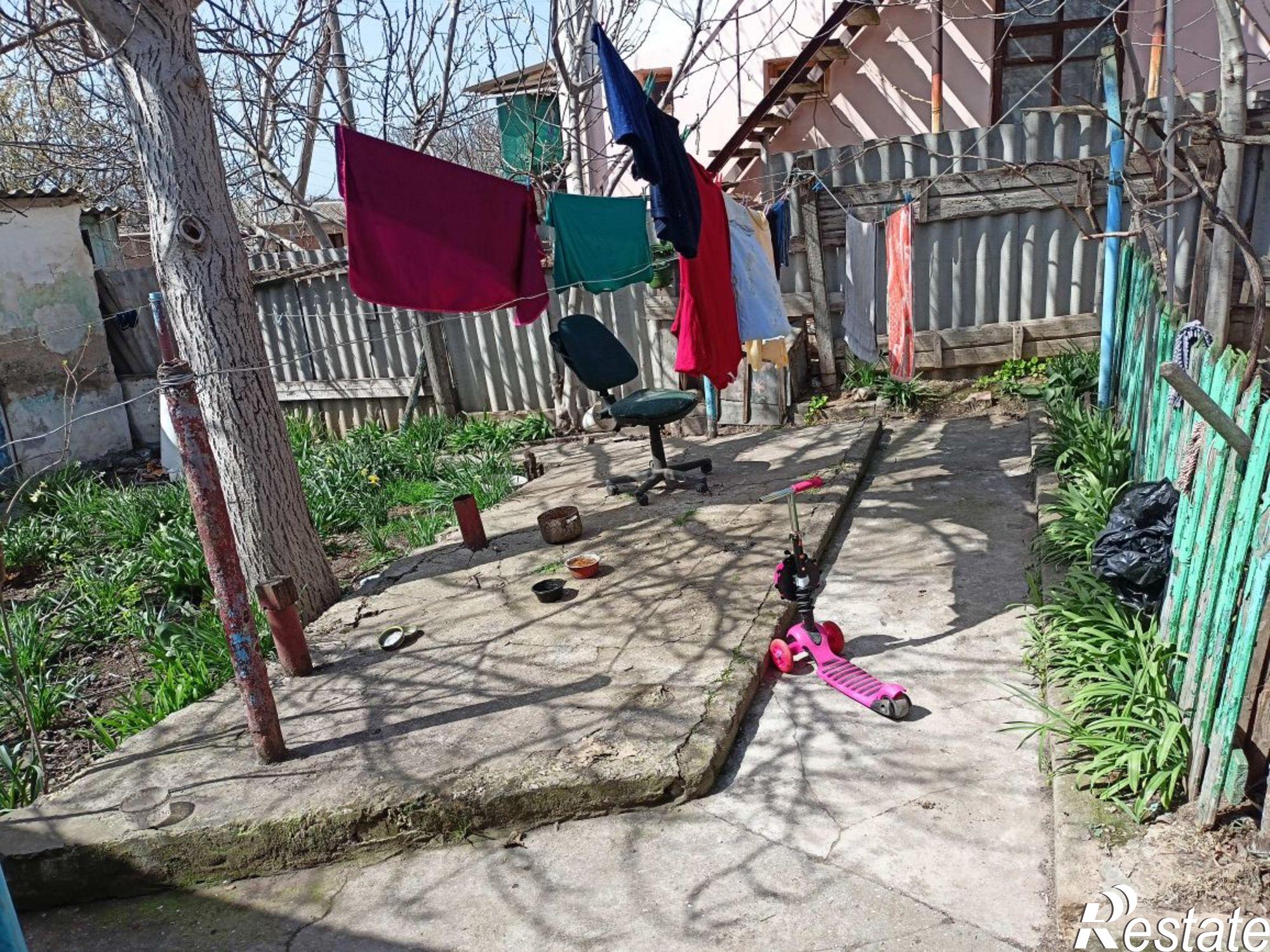 Купить дачу, дом, коттедж за 11 000 000 рублей на ул Днепровская, 37