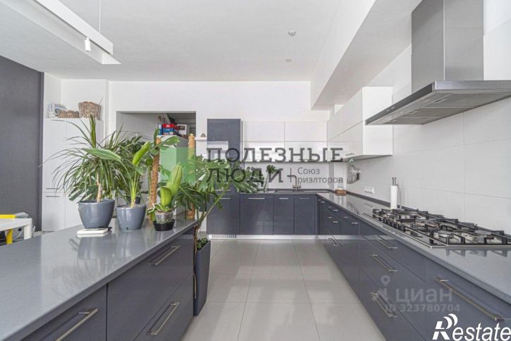 4-комн квартира Маячная улица, 13,  д. 13