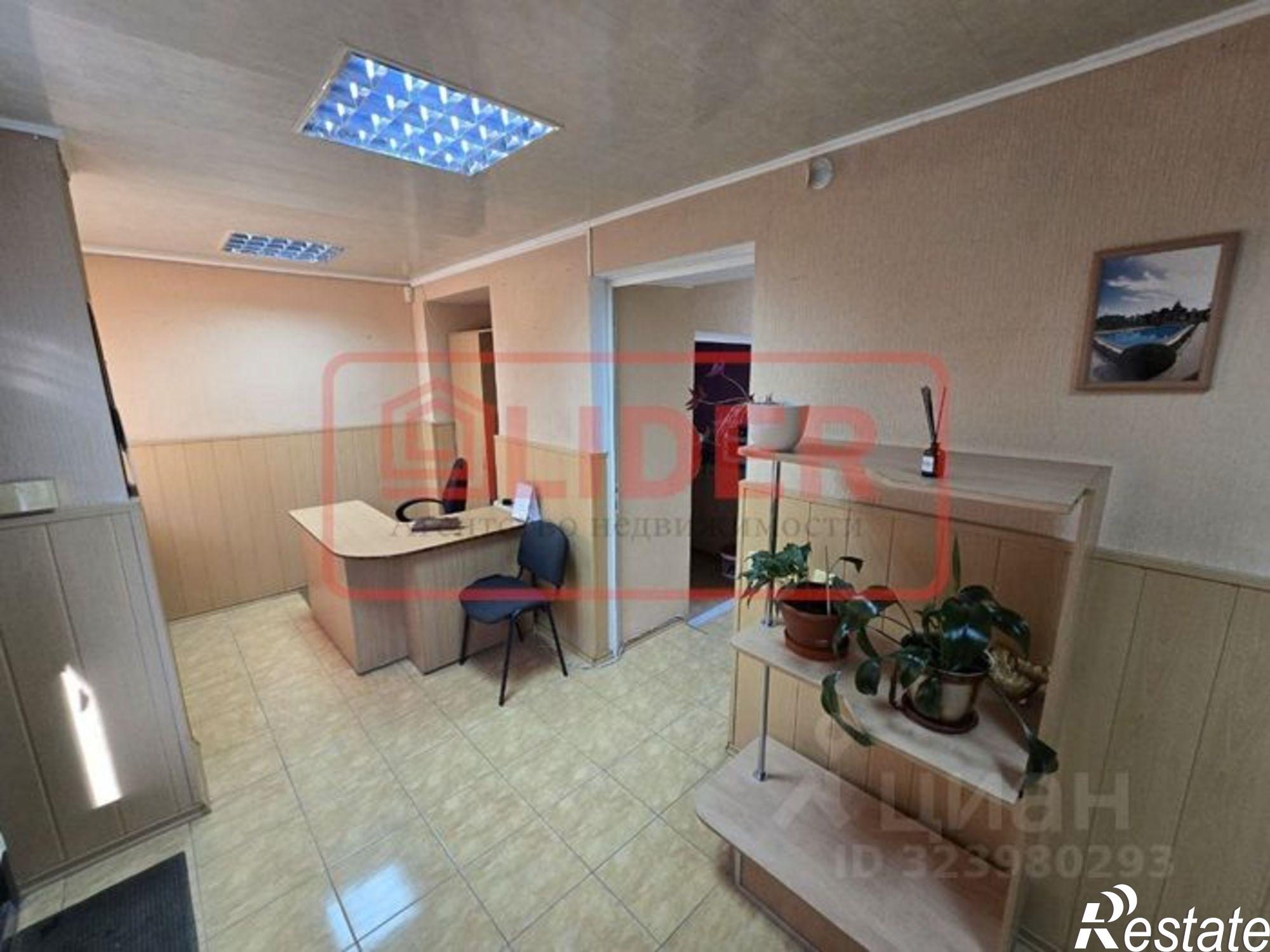 Сдать офис, помещение под офис за 17 000 рублей на ул Большая Морская, 44а