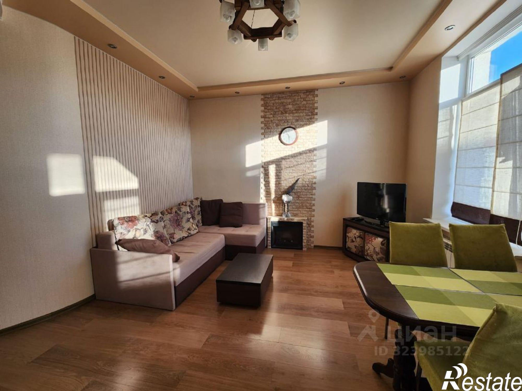 Купить квартиру за 25 000 000 рублей на Античный пр-кт, 6