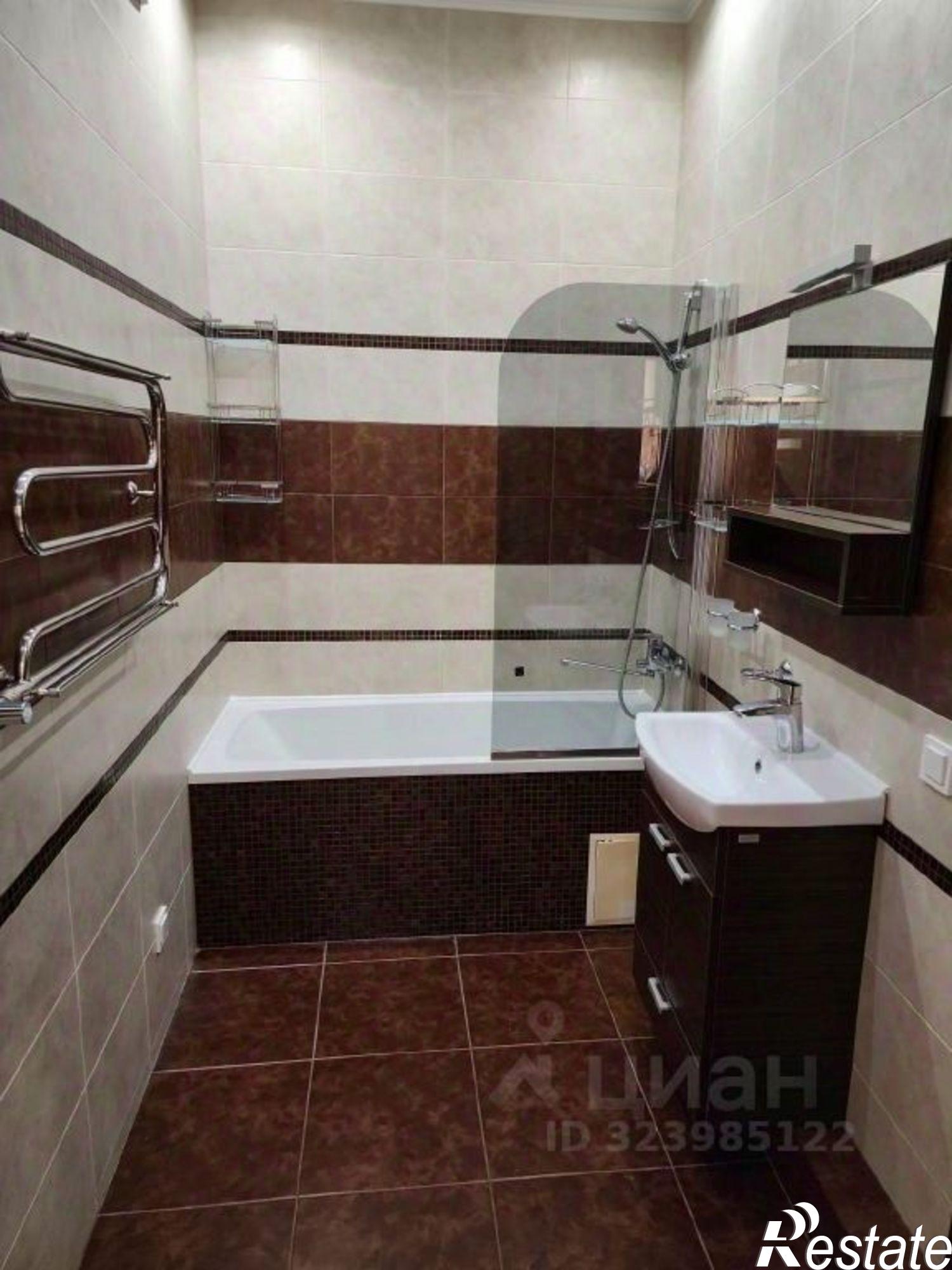 Купить квартиру за 25 000 000 рублей на Античный пр-кт, 6