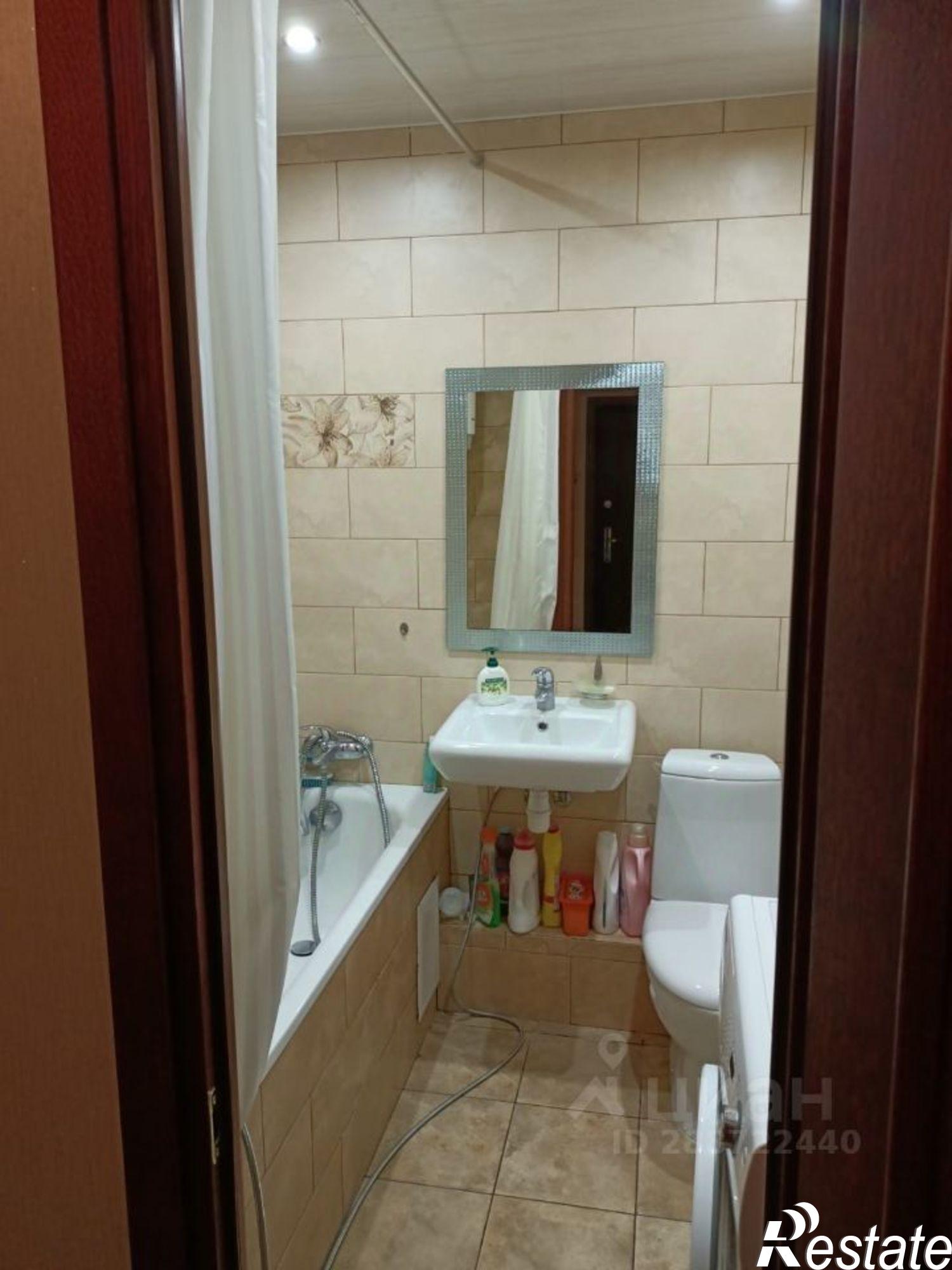 Купить квартиру за 10 000 000 рублей на Западная улица, 24