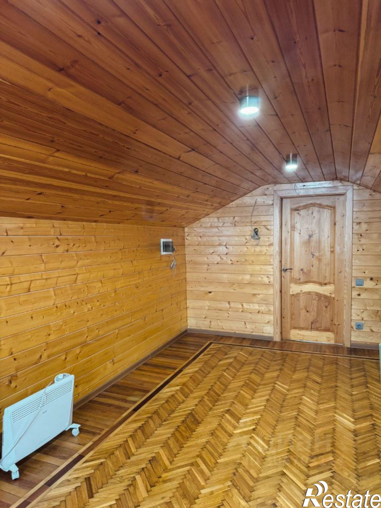 Купить гараж, место в паркинге за 15 000 000 рублей на Нагорная улица, 25