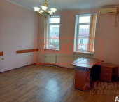 офис 30 кв м, этаж 2/6 улица Генерала Петрова, 15