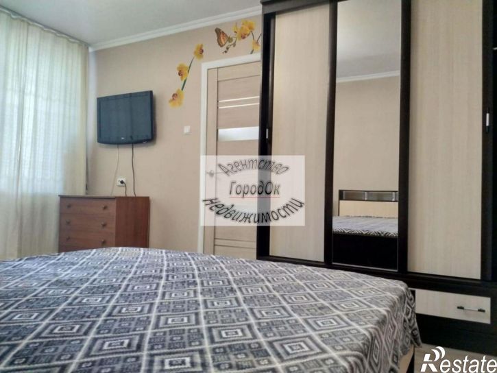 1-комн квартира Революции ул, 1