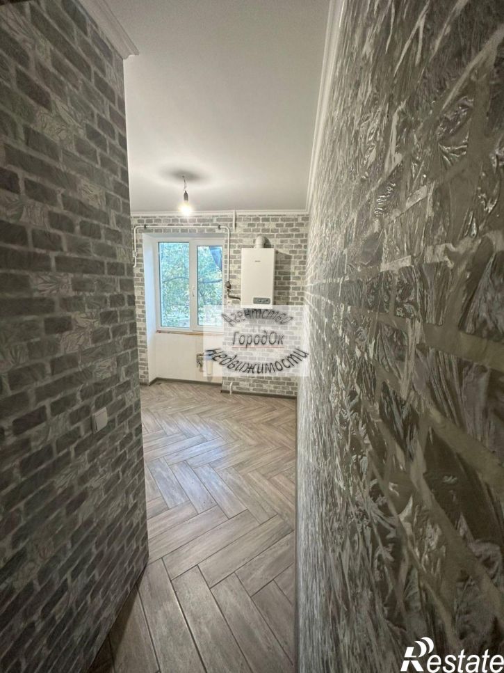 2-комн квартира Строительная ул, 3