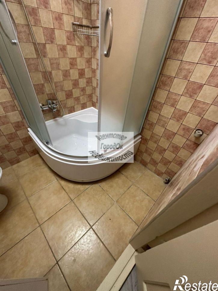 2-комн квартира Строительная ул, 3