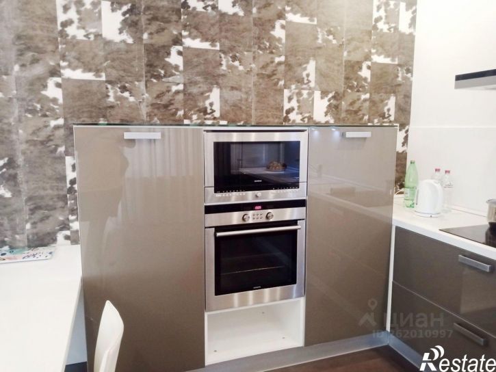 2-комн квартира улица Победы, 1,  д. 1