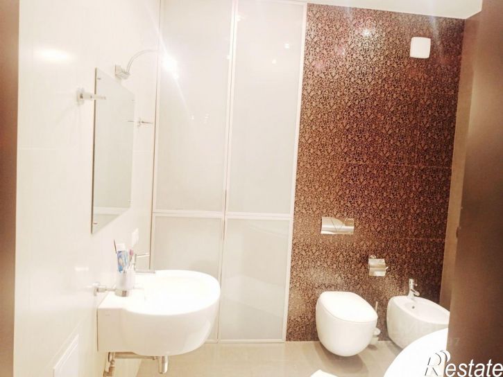 2-комн квартира улица Победы, 1,  д. 1