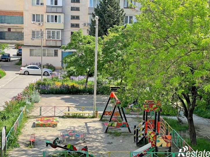 2-комн квартира ул Адмирала Юмашева, 13,  д. 13