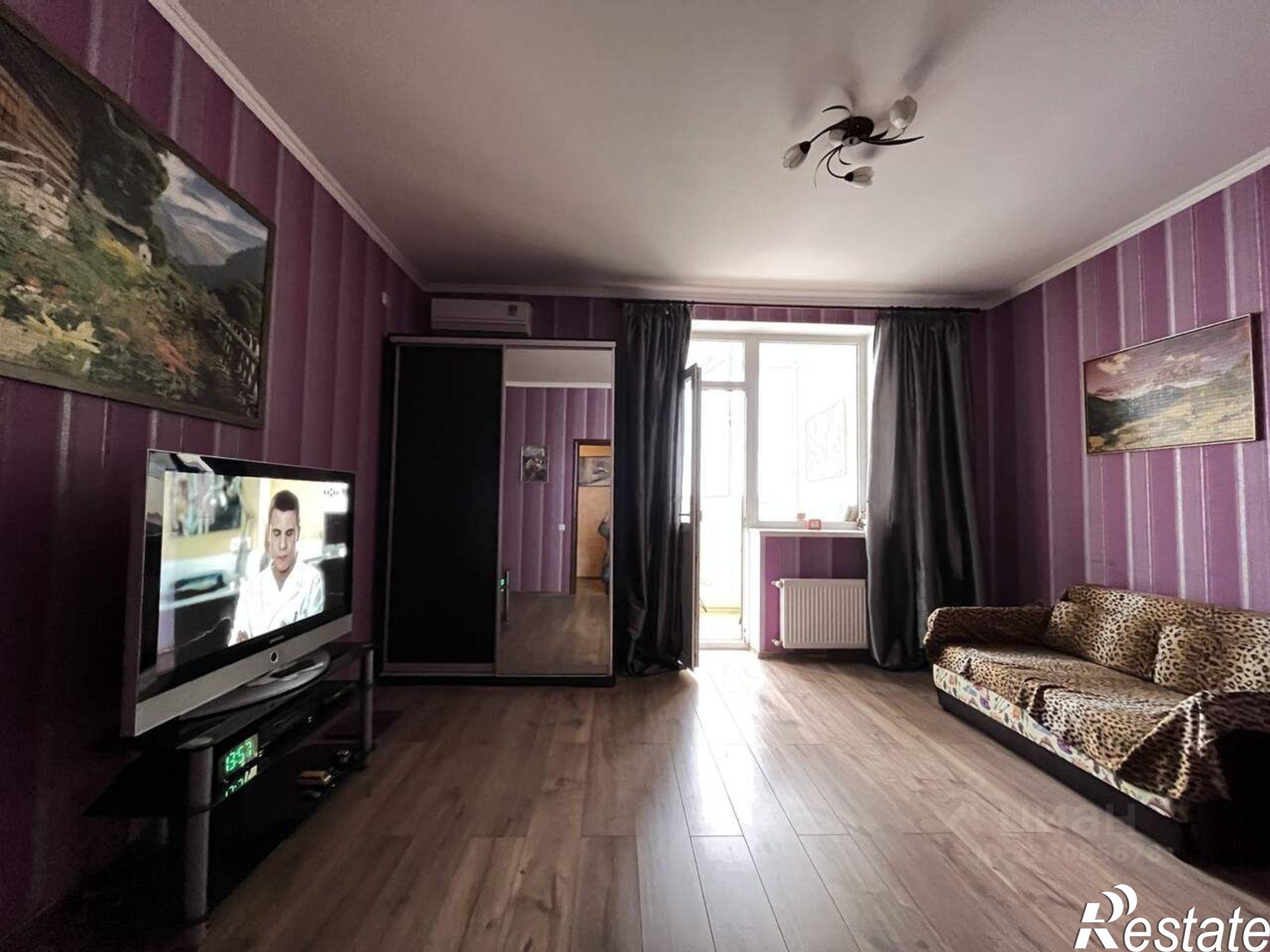 Сдать квартиру за 33 000 рублей на ул Комбрига Потапова, 12