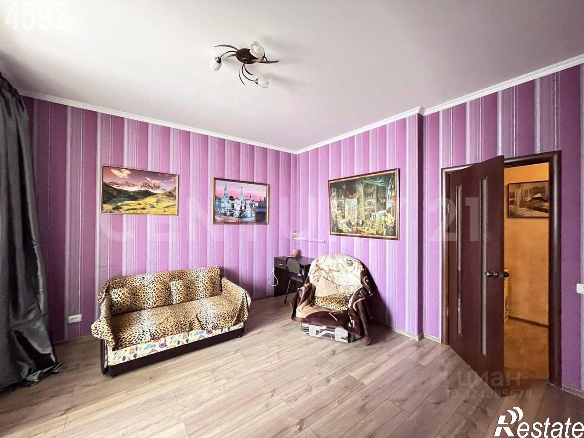 Сдать квартиру за 33 000 рублей на ул Комбрига Потапова, 12