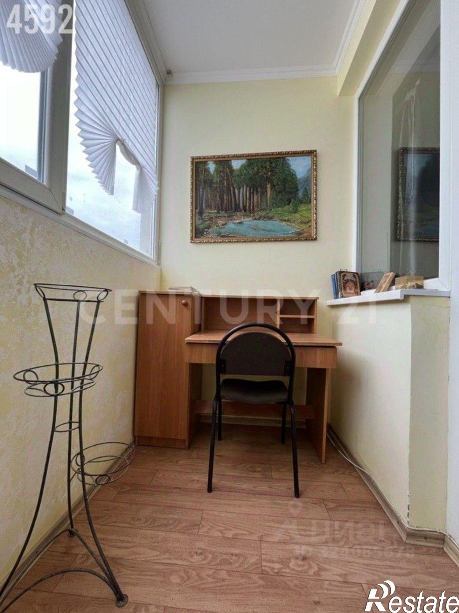 Сдать квартиру за 33 000 рублей на ул Комбрига Потапова, 12