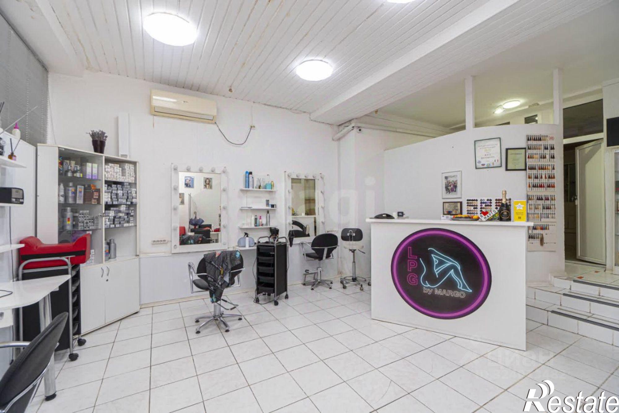 Купить помещение свободного назначения за 16 743 000 рублей на ул Александра Косарева, 2