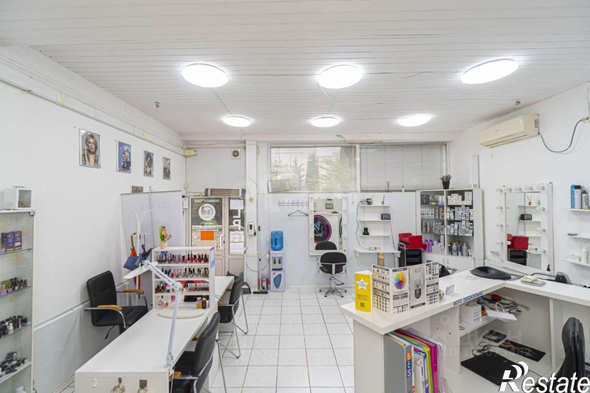 Купить помещение свободного назначения за 16 743 000 рублей на ул Александра Косарева, 2